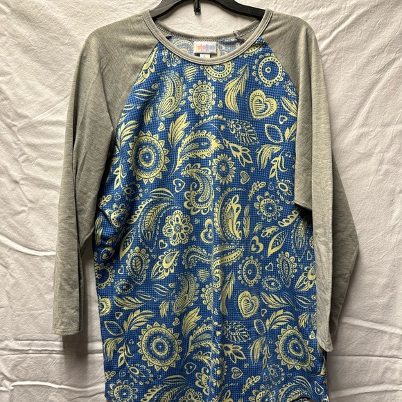2 Large LuLaRoe Randy shirts - Picture 2 of 7
